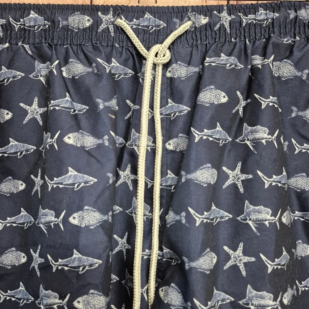 Kirkland Signature Mens Navy Blue Fish Starfish Print Swim Trunks Medium‎
